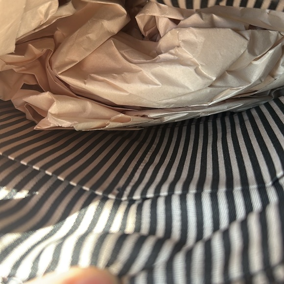 Over the shoulder bag - Picture 7 of 7